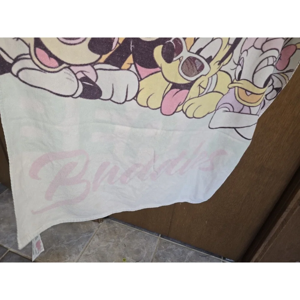 NWT Disney Store Mickey Mouse and Friends Beach Towel Pool